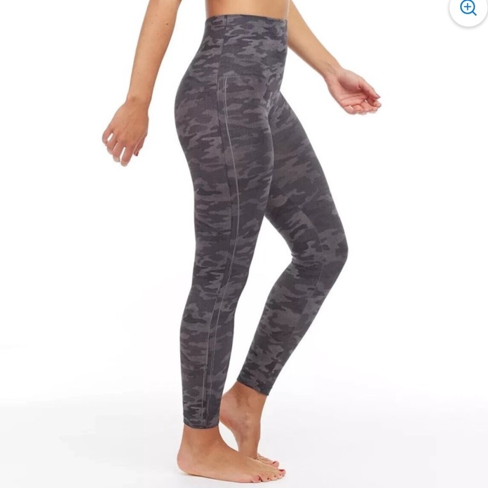 NWT Spanx Gray Ecocare Seamless Highrise Camouflage Full‎ Length Leggings (M)